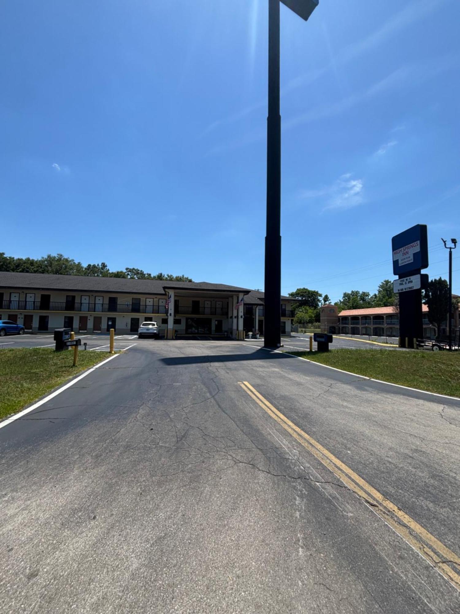 High Springs Inn Soon To Be Clarion Pointe Alachua Exterior photo